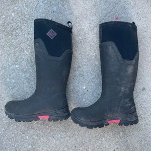 Size 8 muck boots